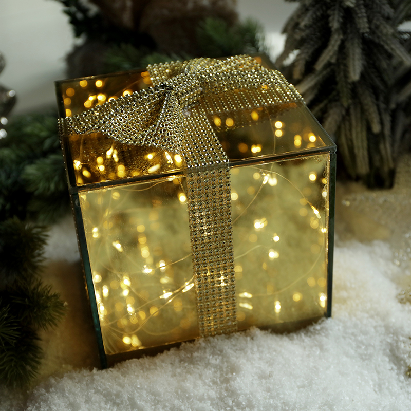 Glass gife box with led lights, glass decoration with LED lights, glass toy KML81007