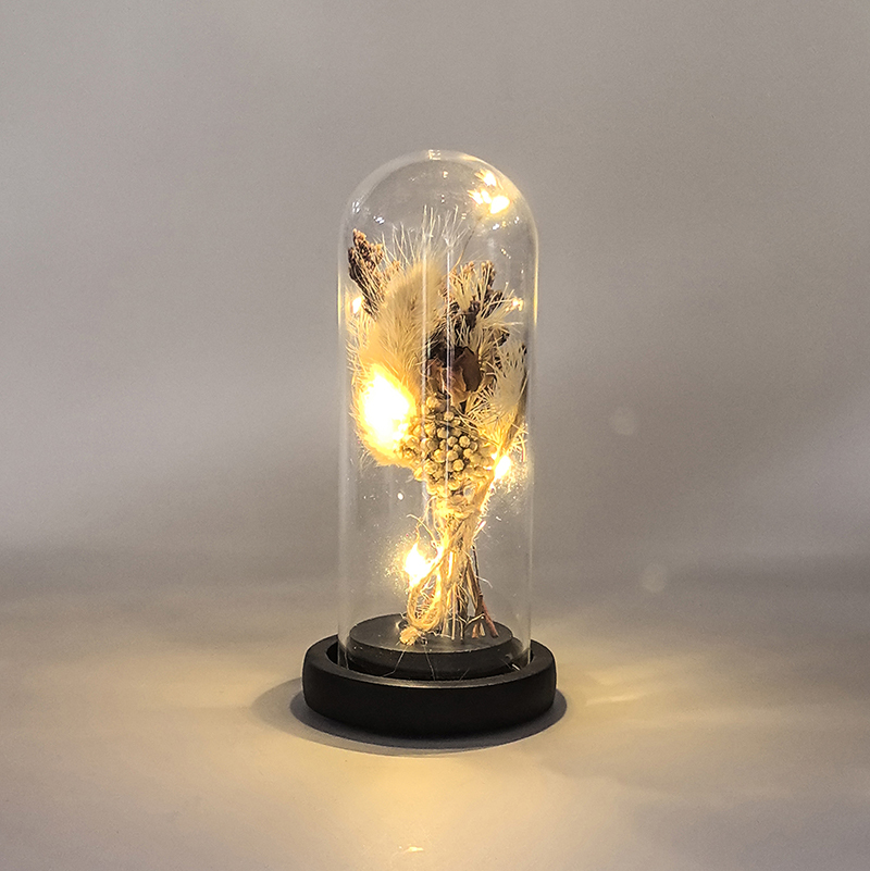 Glass bottle with dried flowers, glass decorations, glass dome with flower KML81010